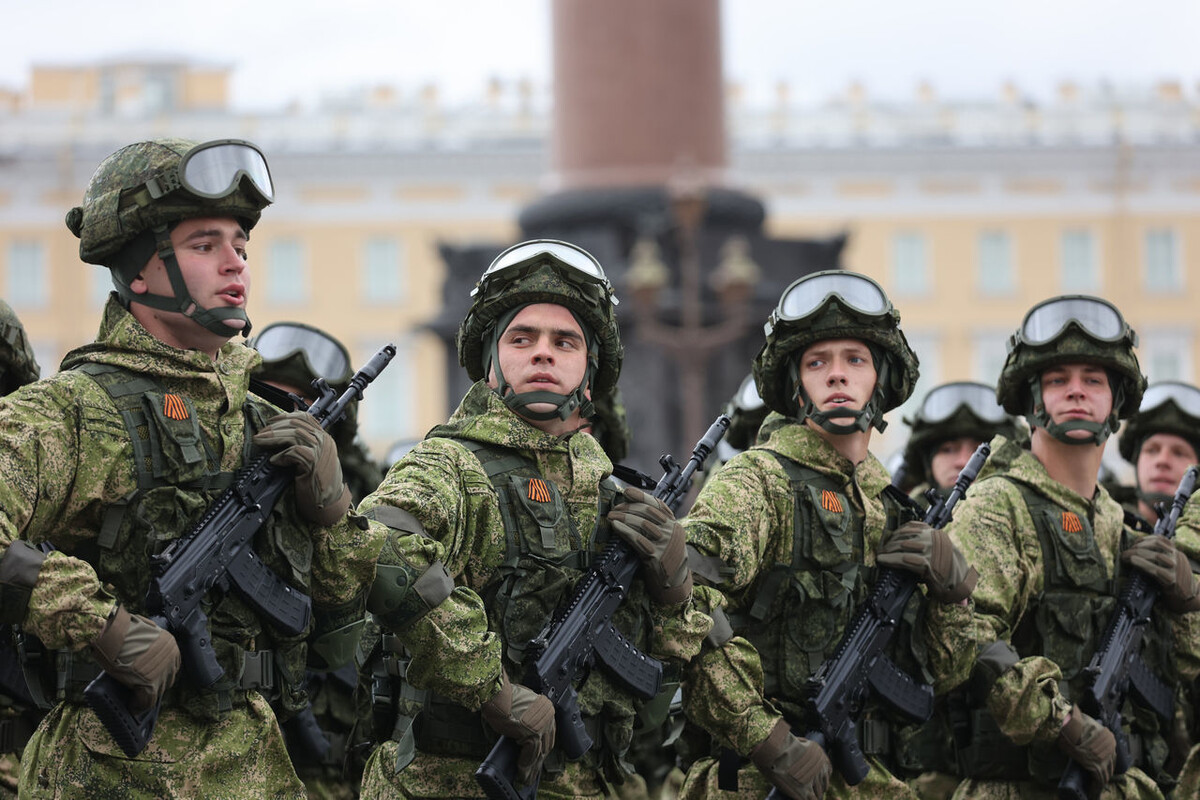 https://cdn.spbdnevnik.ru/uploads/block/image/831121/__medium___medium_%D1%80%D0%B5%D0%BF%D0%B5%D1%82%D0%B8%D1%86%D0%B8%D1%8F%20%D0%BF%D0%B0%D1%80%D0%B0%D0%B4%D0%B0_%D0%B4.%20%D1%84%D1%83%D1%84%D0%B0%D0%B5%D0%B245.JPG.jpg.jpg