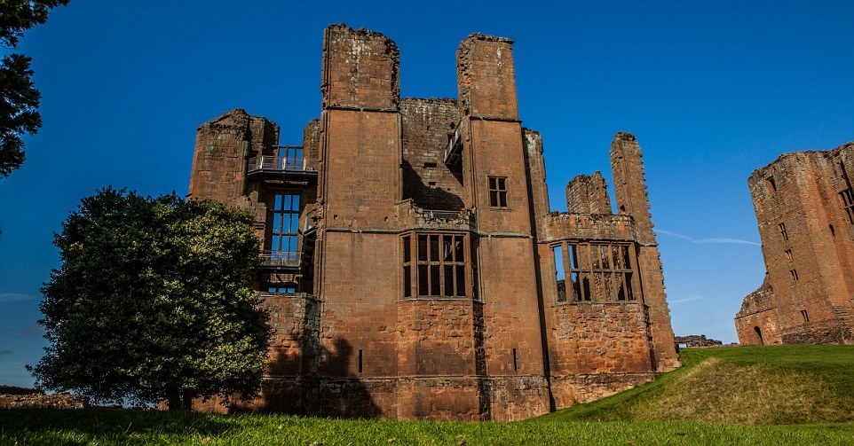 Замок Кенилуэрт. Открытый источник