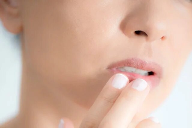    К чему чешутся губы?