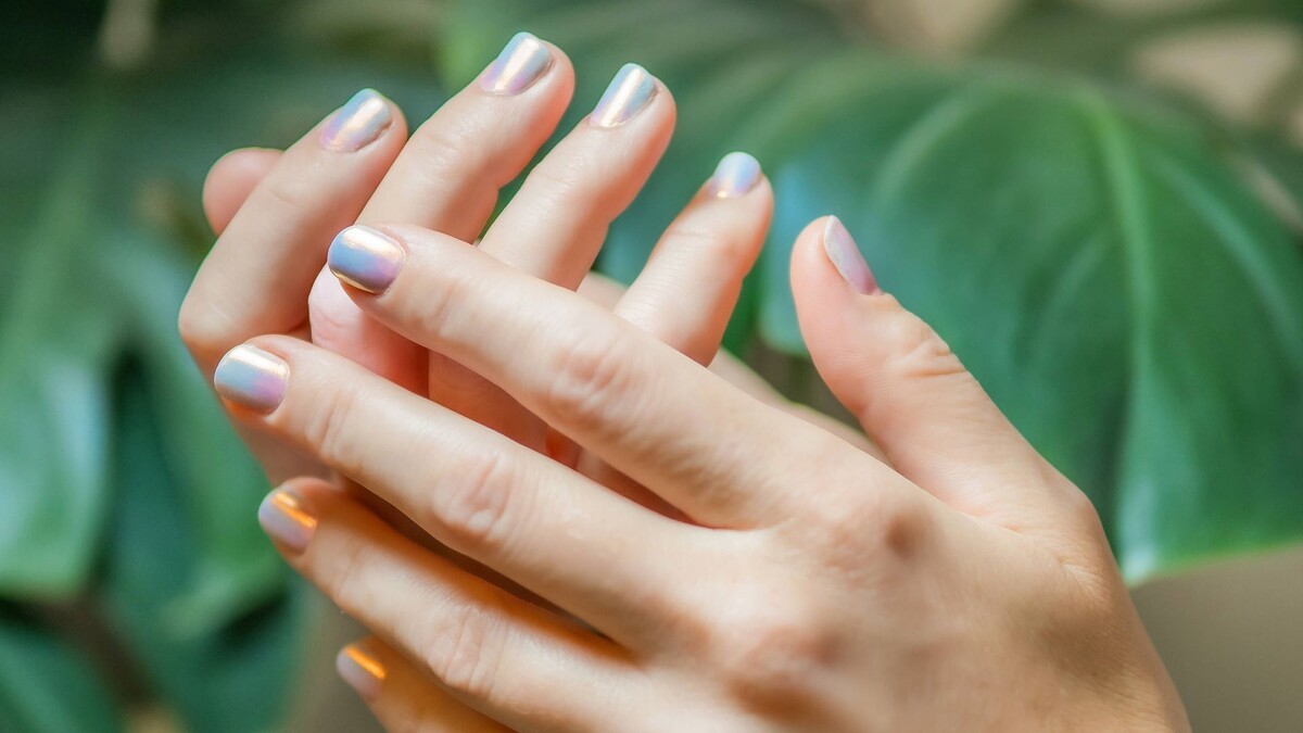    Ногти у дам растут намного медленнее, чем у сильного полаLegion-Media