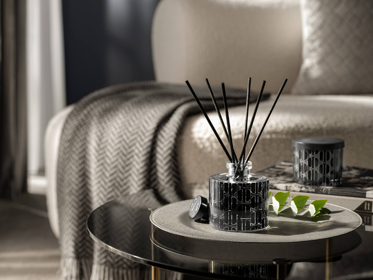 Ароматический диффузор «Сандал и камилла»