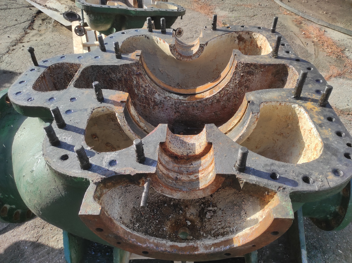 Состояние корпуса насоса после 30 лет работы