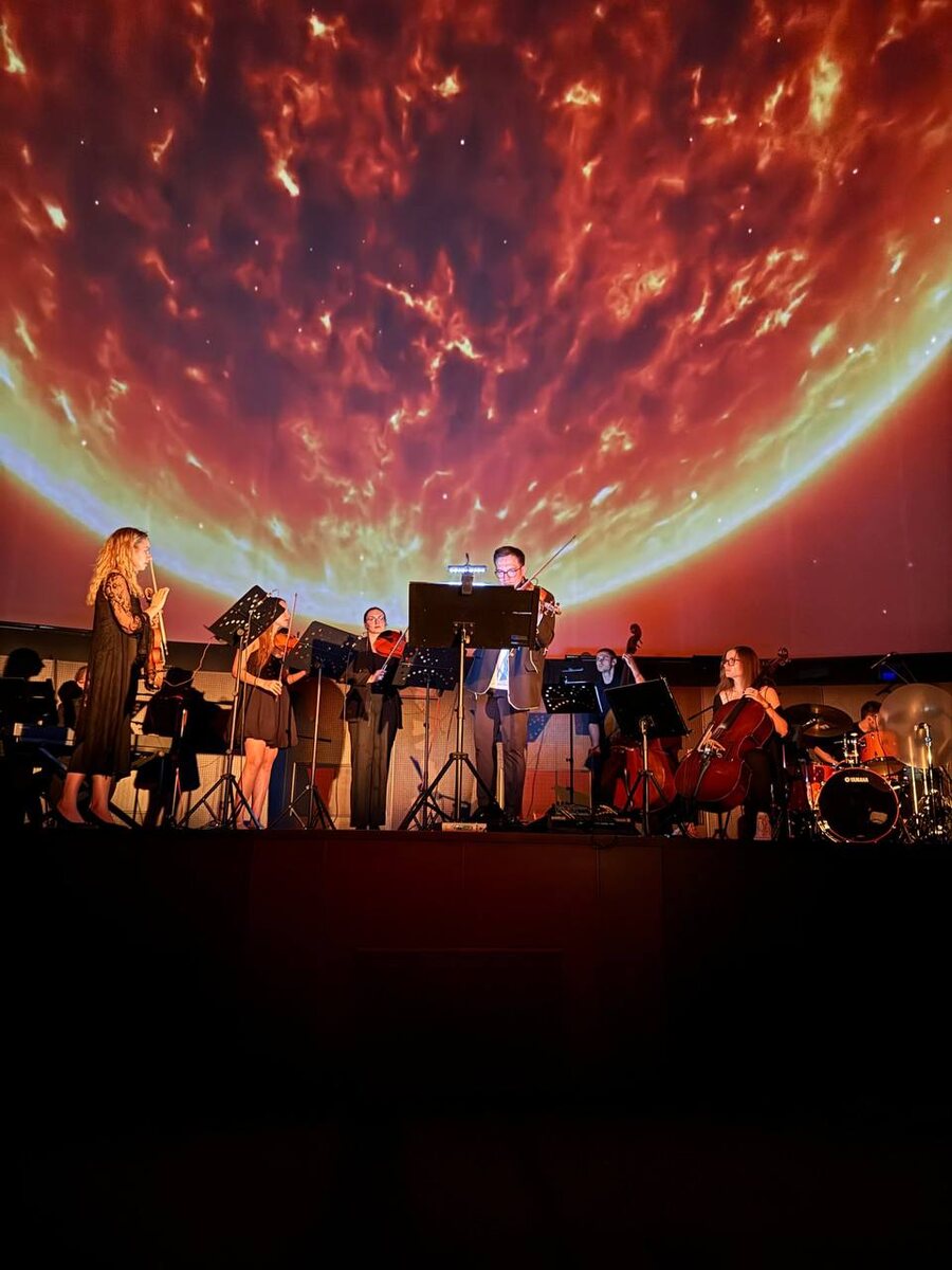В исполнении IMPERIALIS ORCHESTRA 