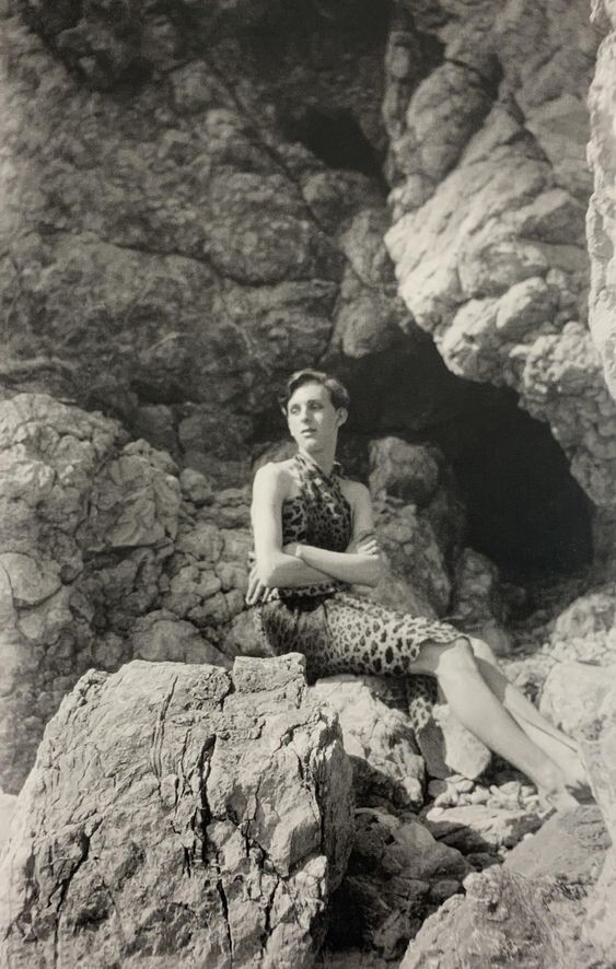 Этот портрет Стивена сделал Сесил Битон. А ба-а, опять платье! Наверное, проблема с памперсами так и осталась у мальчика! Фото https://i.pinimg.com.