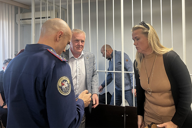    У Камаева теперь, помимо Евгения Котова, появился адвокат Евгения Алтынова