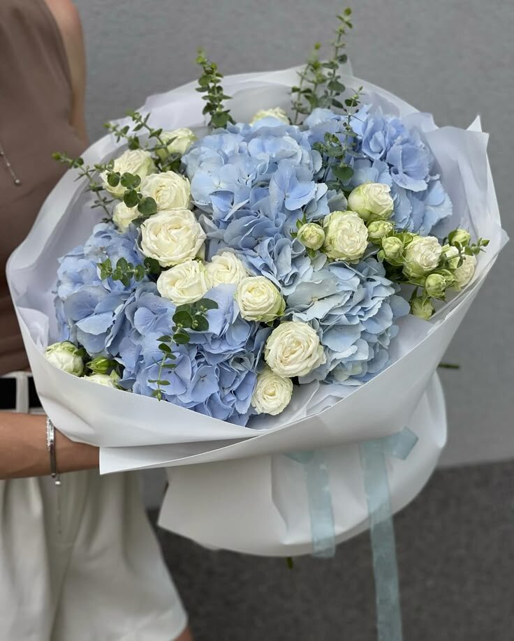 Гортензии, розы