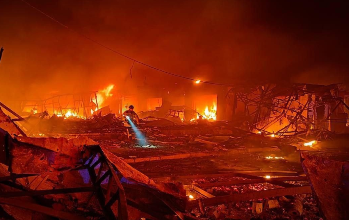 Вполне могло сойти за кадр из фильма "Терминатор". Кстати, события "будущего" казавшегося тогда таким бесконечно далёким происходили в 2029 году. 