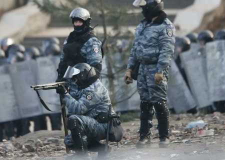   Дела Майдана: Генпрокуратура Украины заочно обвинила троих «беркутовцев»