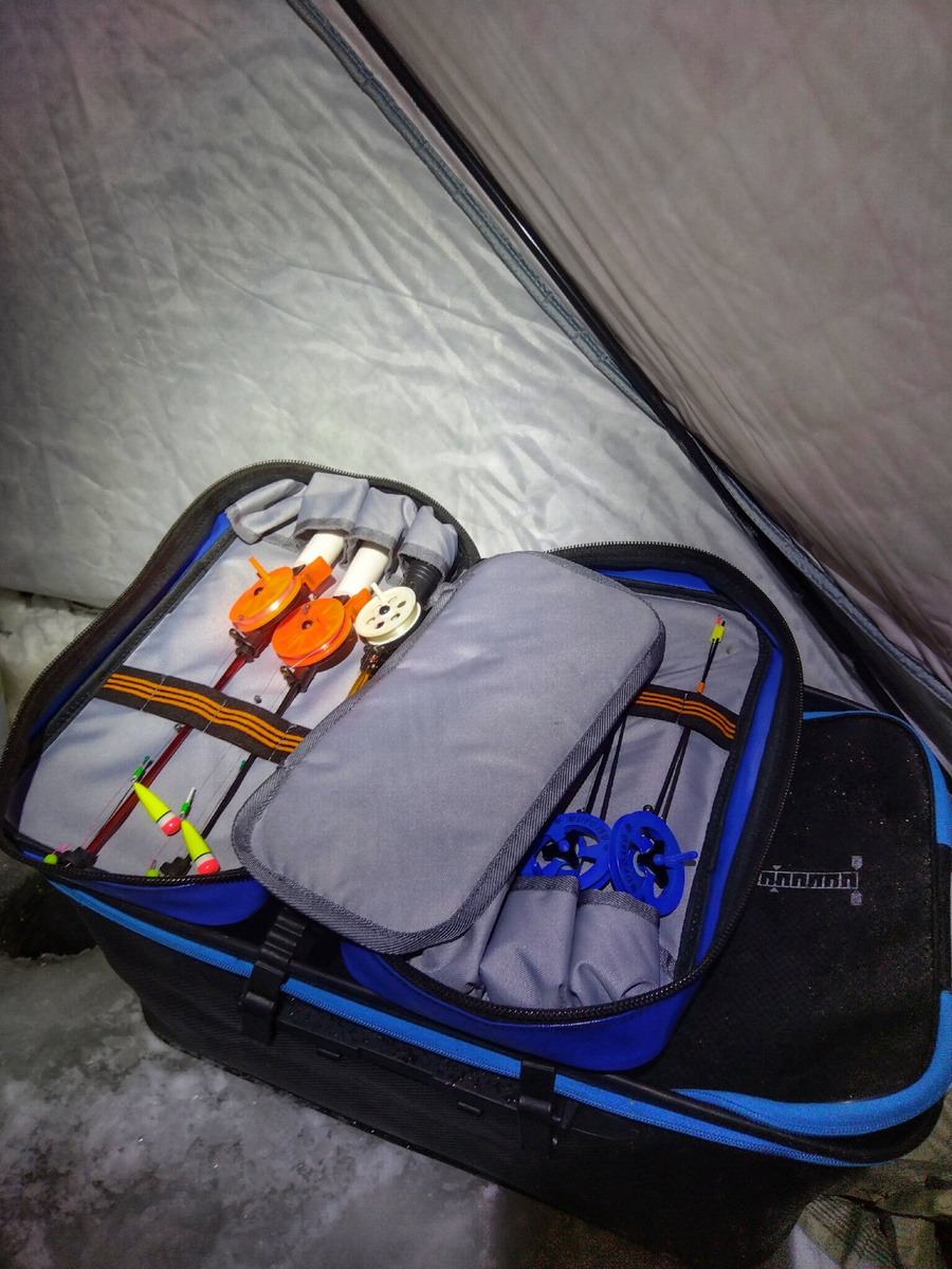 "Что рекомендовал бы? Наверно, с катушкой, но сам больше люблю пользоваться кобылкой." (с)