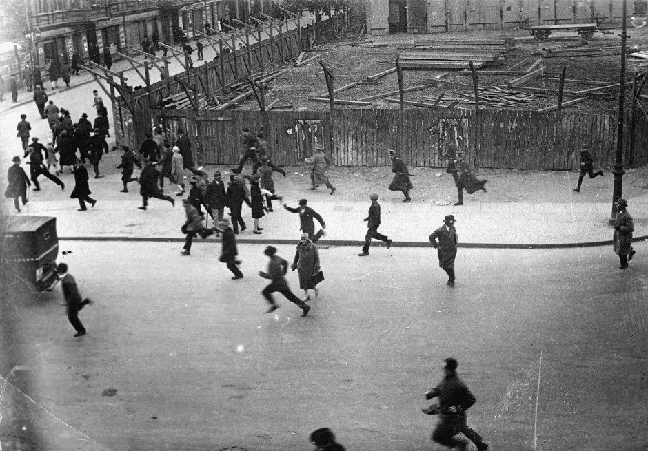 Кадр разгона демонстрации.