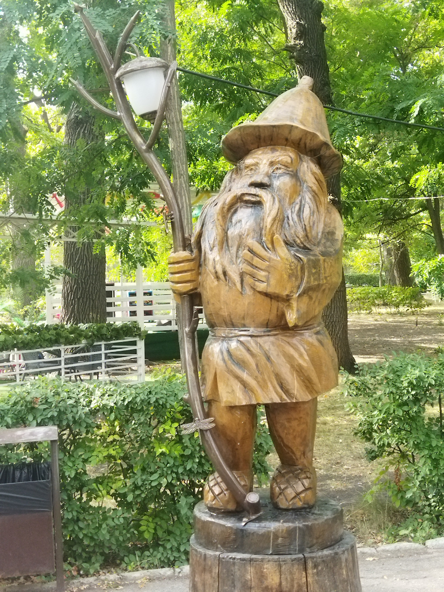Гномик из городского парка. 