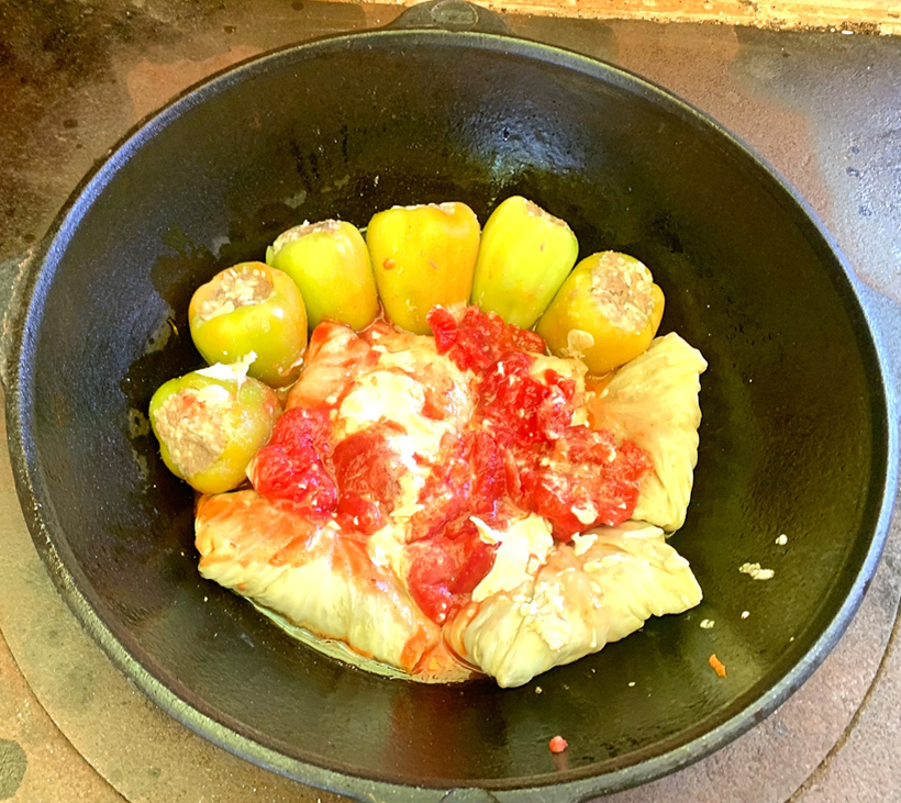 Перцы фаршированные с голубцами.