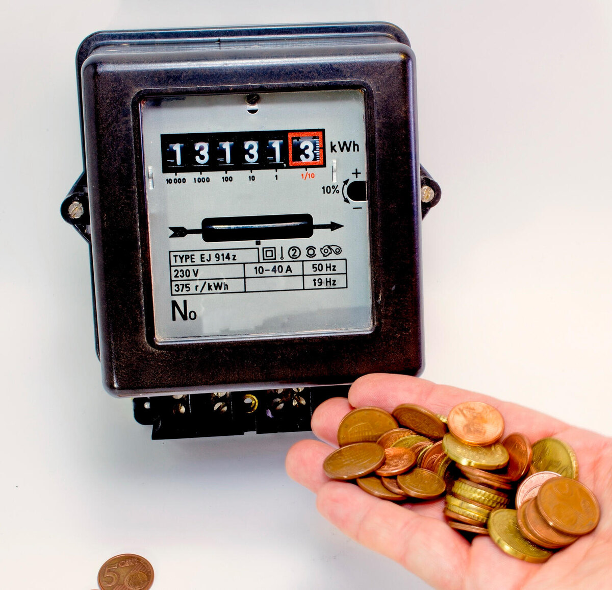 Счетчик учета электроэнергии © CC BY 2.0 / Ivan Radic 