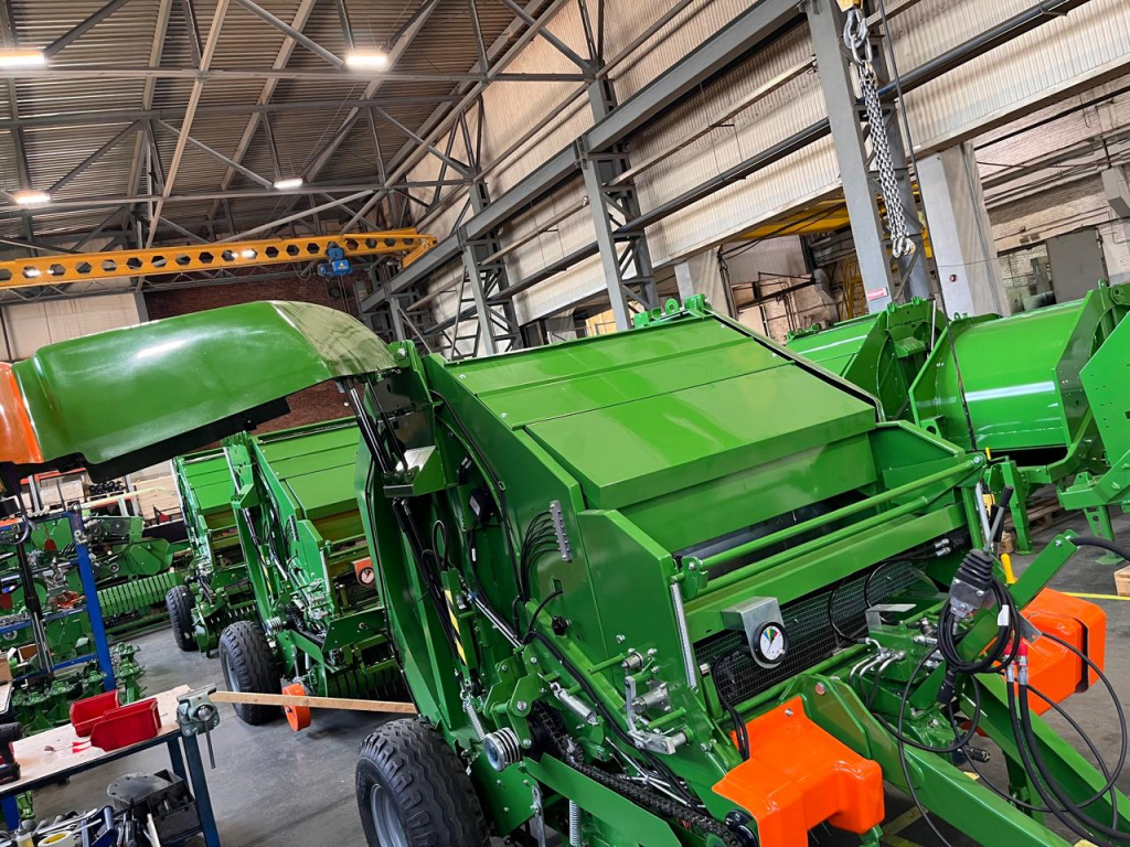 Улучшенный прес-подборщик 