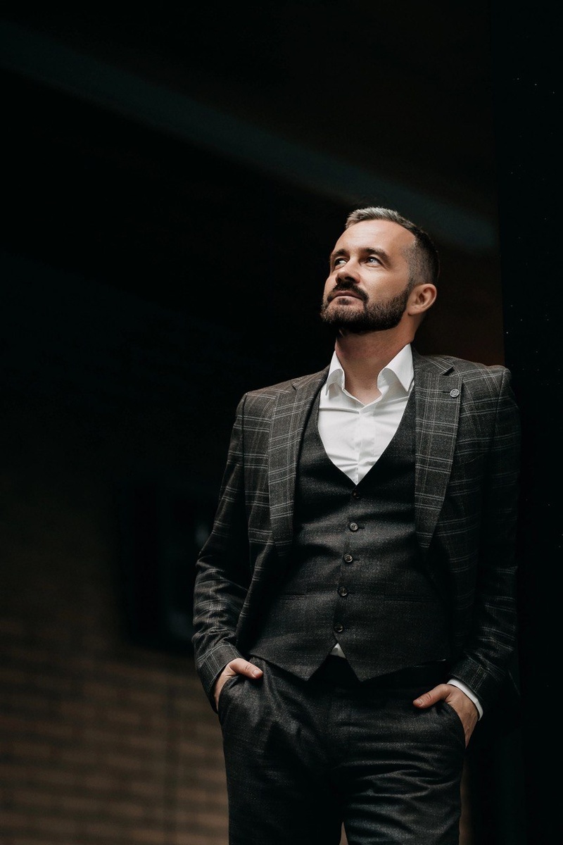 Поэт - Денис Андрианов