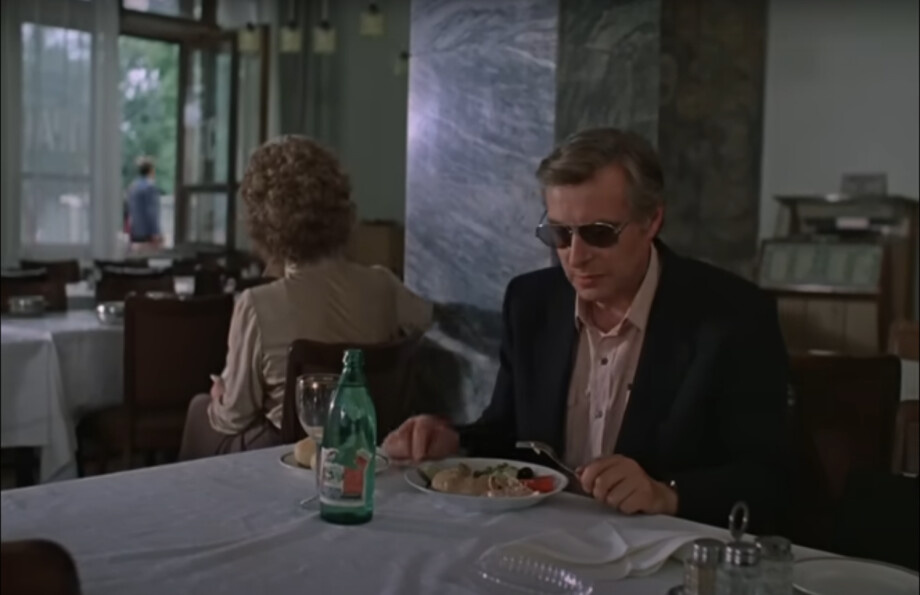 Кадр из к/ф «Вокзал для двоих»/Реж. Эльдар Рязанов/Киностудия «Мосфильм», Шестое творческое объединение/1982г.