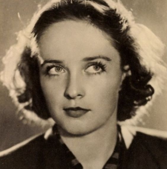 Екатерина Деревщикова