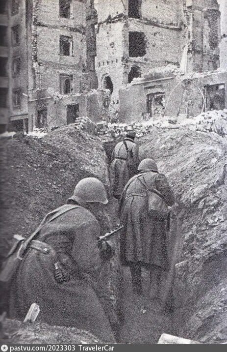 Дом Павлова в 1942 году