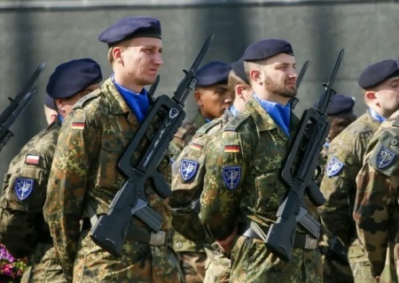    Bloomberg: страны Евросоюза не способны воевать своими «потёмкинскими армиями» без США