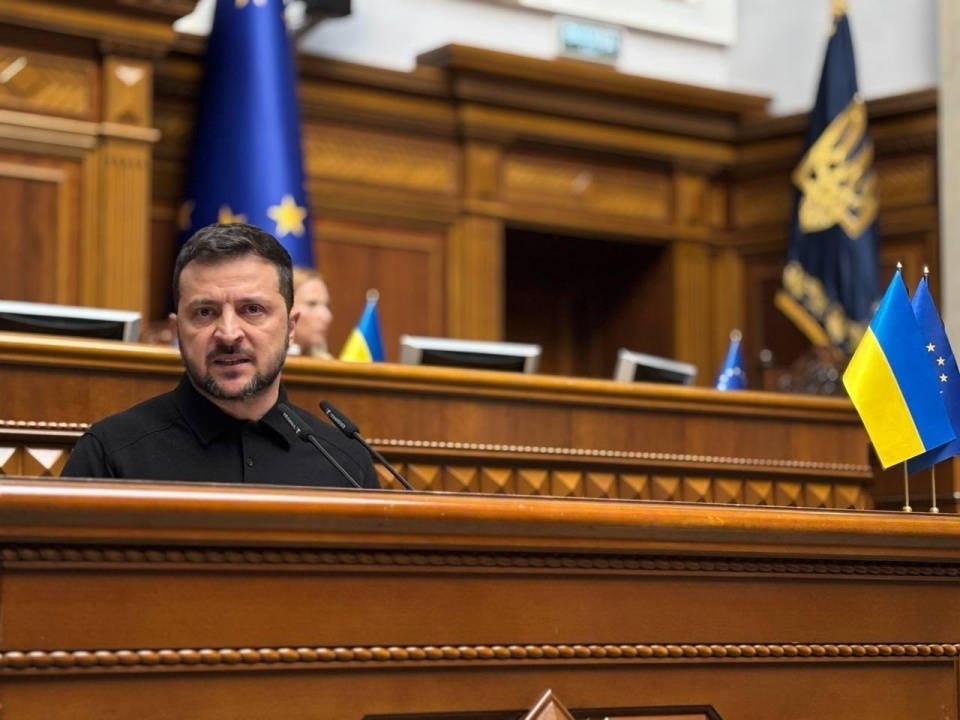    Зеленский исключил уступки территорий в своем «плане» урегулирования