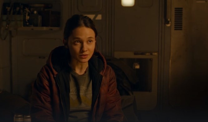 Она наваляет Чужим