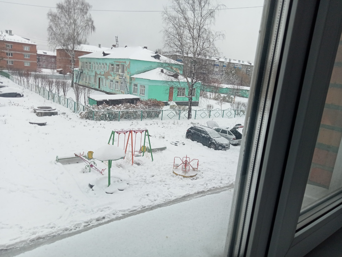 Вид из окна пару дней назад 