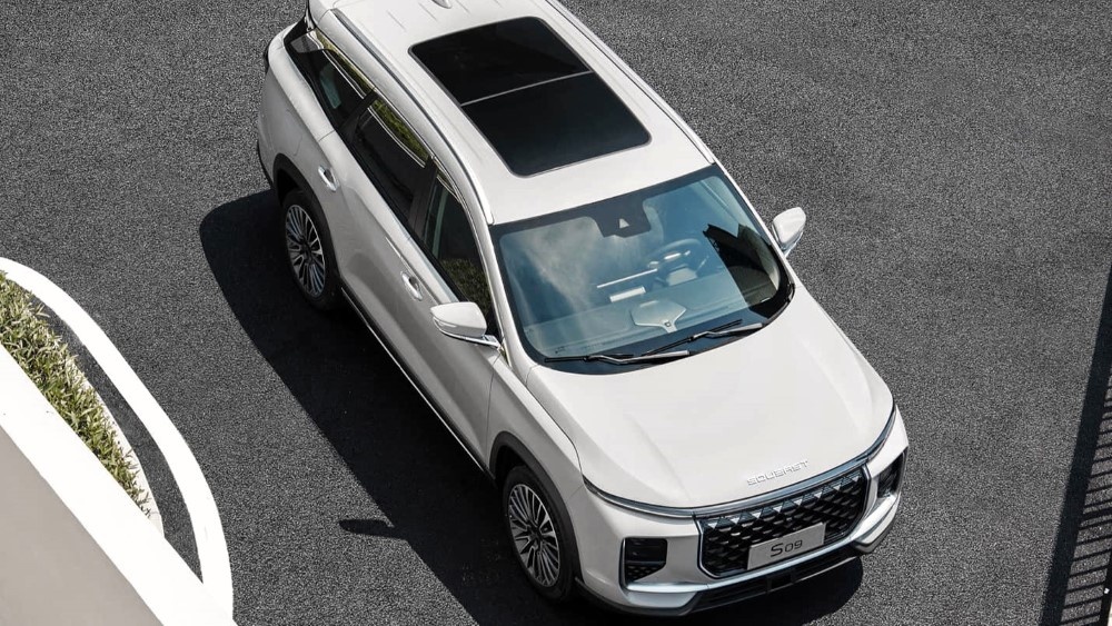 На фото: Кроссовер Soueast S09