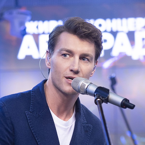     Алексею Воробьёву было страшно играть роль Андрея Миронова в «Небриллиантовой руке»