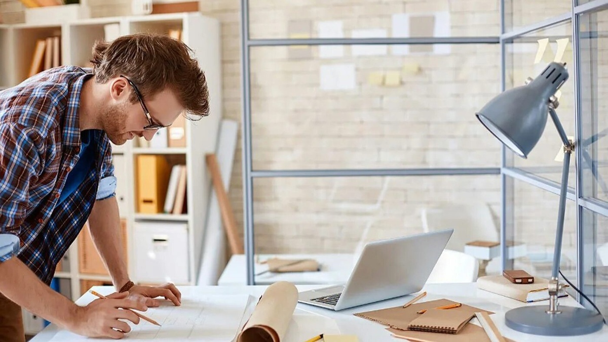 Архитекторы и дизайнеры – очень важные и сверхценные специалисты.