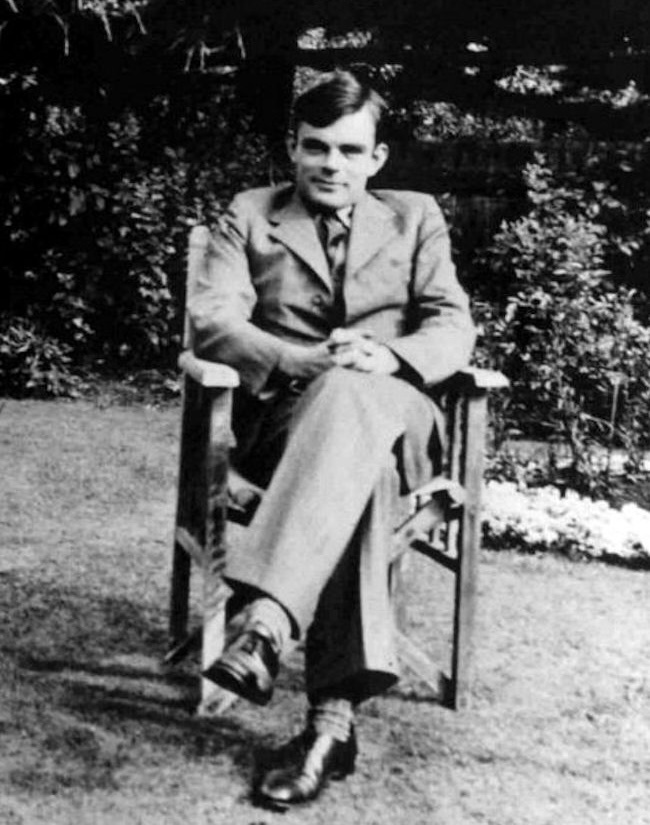 Алан Тьюринг - гений, который взломал код «Энигмы». Фотография из открытого источника. 