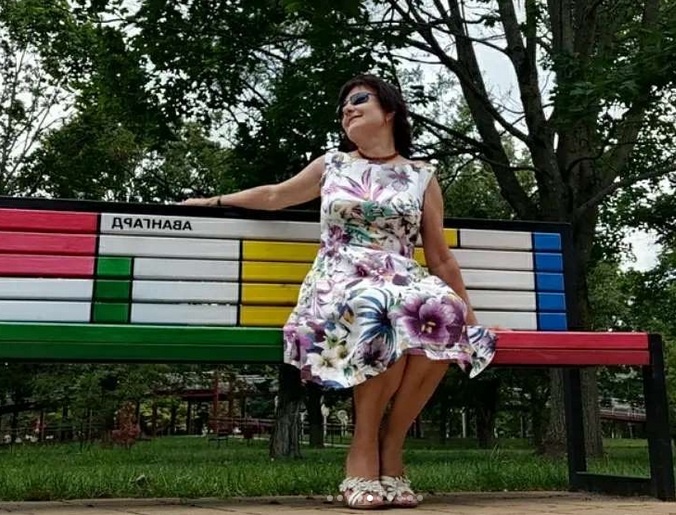 Отдых на городской скамейке.