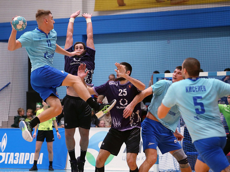     В поединке с «Чеховскими медведями» «Зенит» победил со счетом 28 : 27. Фото: t.me/hczenit