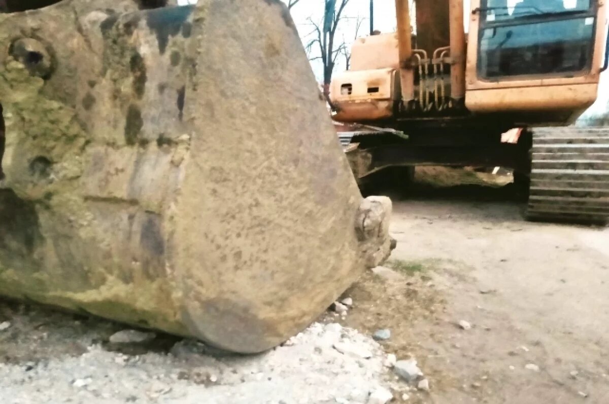    В Смоленске нашли нелегально установленные столбы