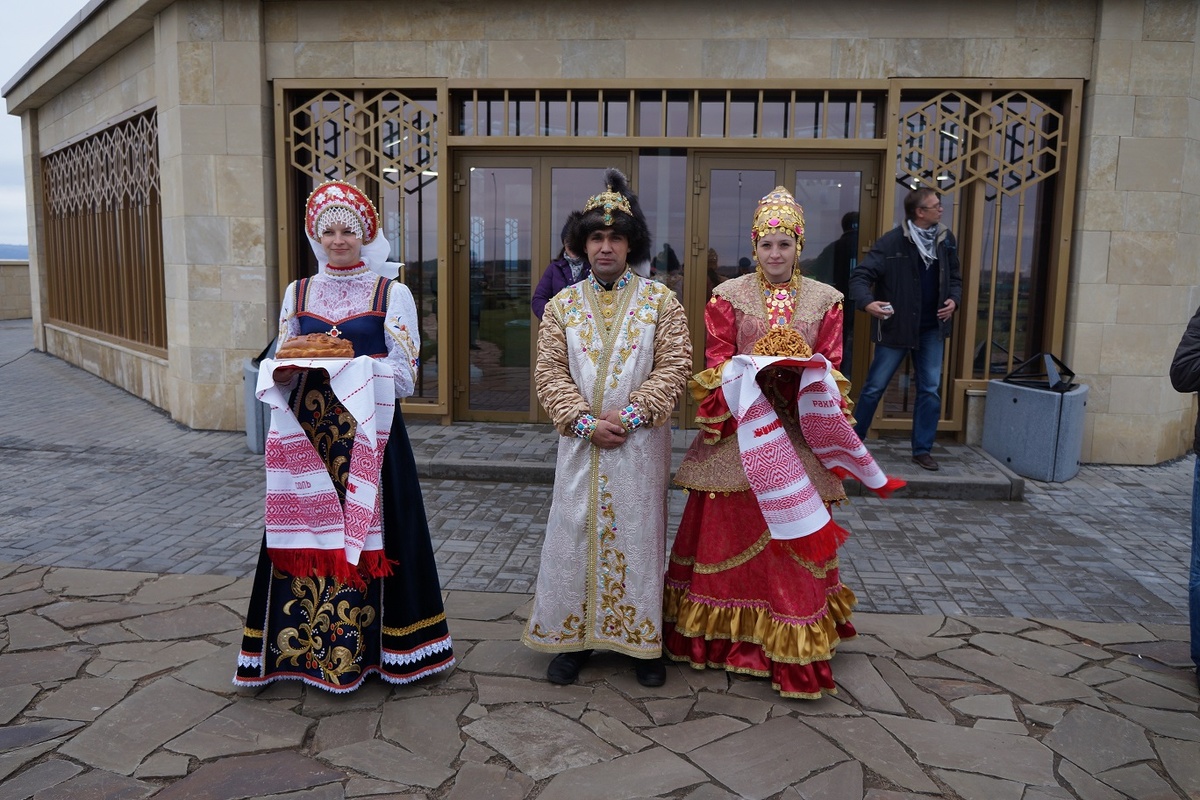 Встреча с чак чаком и караваем  в Болгаре ( поездка в Казань)