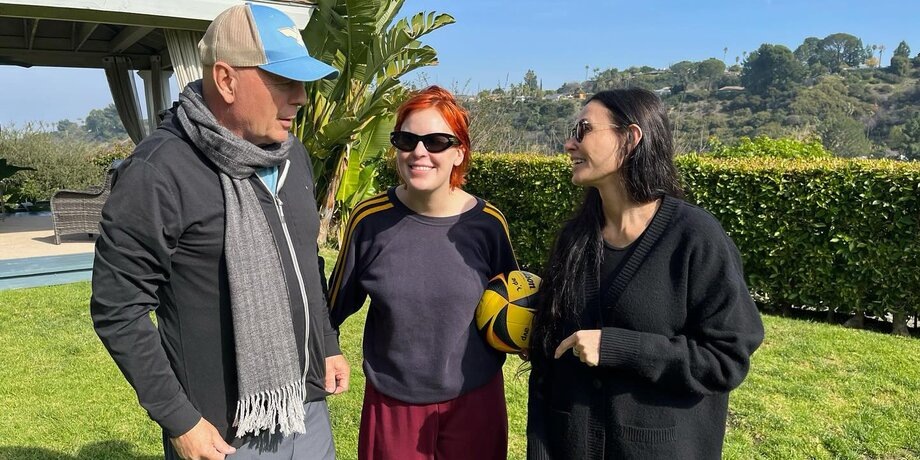 Фото: instagram.com (принадлежит Meta, организация признана экстремистской и запрещена в РФ)/Demi Moore 