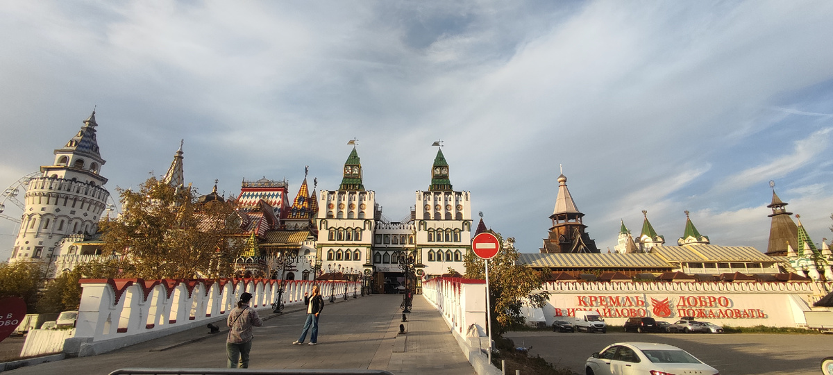 Входная группа на территорию Кремля. 