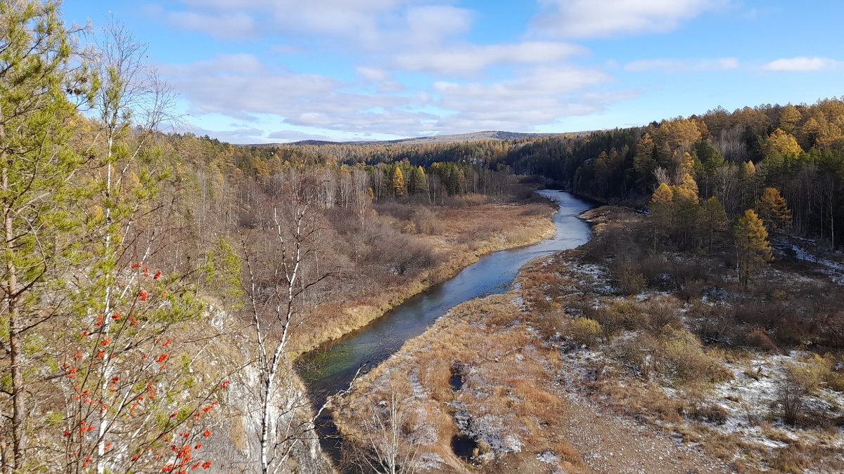 Вид со смотровой площадки скала Светлая