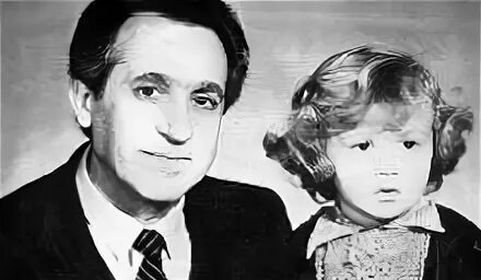 Жена юрия стоянова. Стоянов мама. Стоянов в молодости. Стоянов мама. Стоянов в городке в роли женщины.