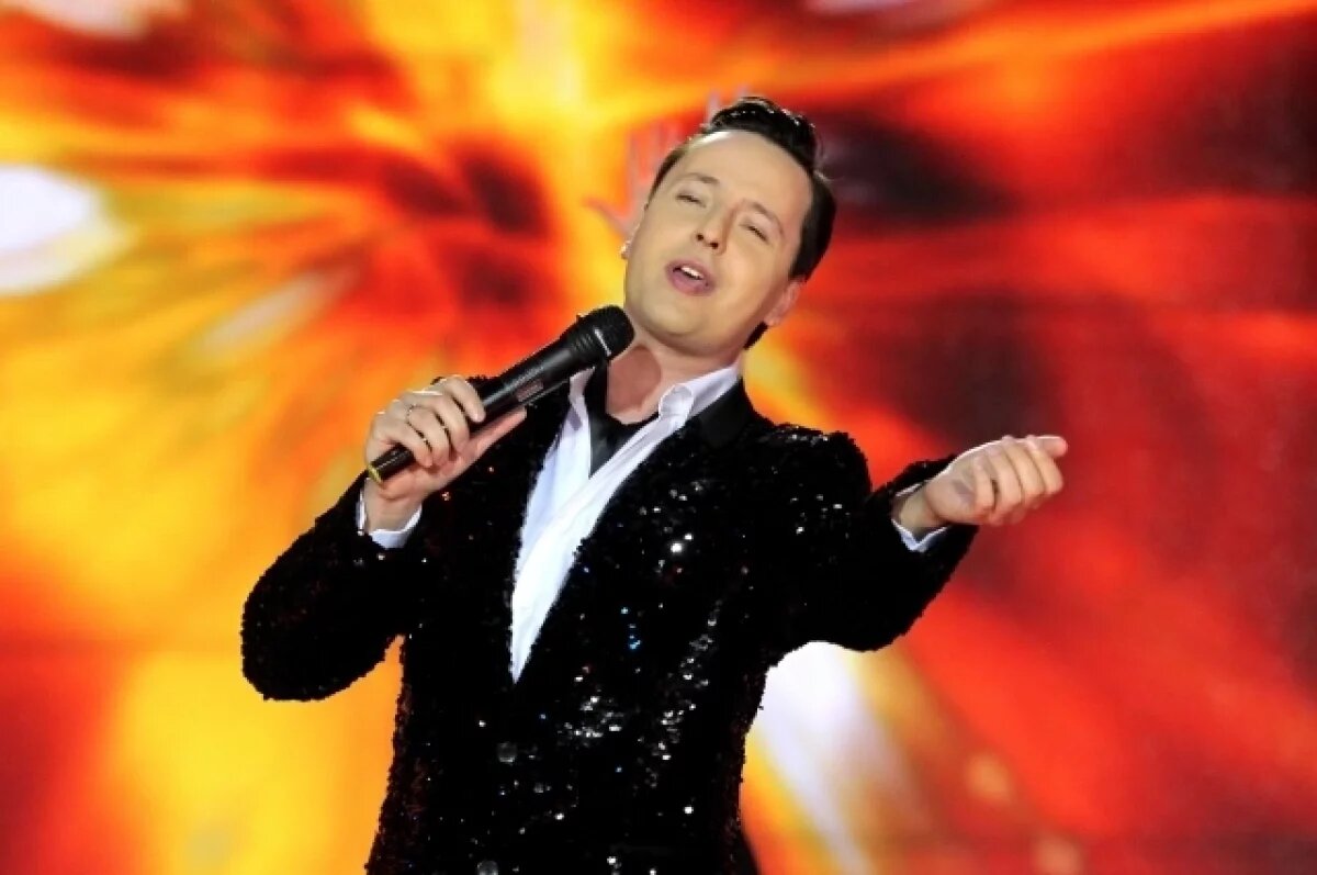    Российские врачи спасли певца Витаса от слепоты