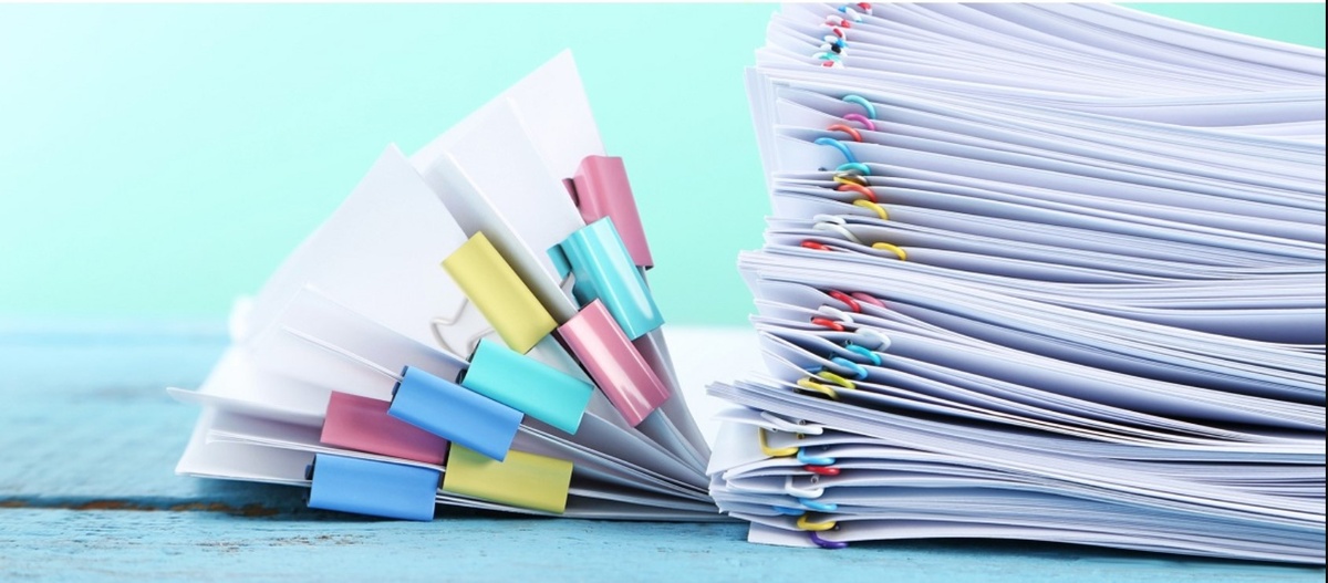 Налоговая служба на своем официальном сайте напоминает организациям об истечении срока предоставления уведомления об исчисленных суммах налогов за III квартал 2024 года – транспортного налога и налога на имущество организаций (КНД 1110355). Направить его нужно не позднее 25 октября. Форма, порядок заполнения и формат представления уведомления в электронном виде утверждены приказом ФНС России от 2 ноября 2022 г. № ЕД-7-8/1047@. Следует учесть, что уведомление должно быть представлено обязательно, даже если не было фактической уплаты денежных средств в качестве ЕНП. В случае отсутствия уведомлений перечисленные платежи при наступлении срока их уплаты не будут распределены по реквизитам КБК и ОКТМО по месту нахождения объектов налогообложения. Они просто поступят на ЕНС налогоплательщика.
Если уведомление не представить своевременно, то налоговый орган не сможет корректно разнести поступившую на ЕНС сумму в счет подлежащих уплате налогов. При отсутствии недоимки, в счет погашения которой можно будет зачесть поступившие денежные средства, на ЕНС появится положительное сальдо. Поэтому до момента, пока у налогового органа не появится информация о принадлежности этих средств, то есть в счет погашения каких текущих платежей они поступили, то перечисленная сумма так и будет "висеть" на ЕНС. При этом, как не раз поясняли налоговые органы, своевременно незачётная сумма может являться основанием для начисления пеней из-за несвоевременной уплаты налога.
По возникающим вопросам обращайтесь за консультацией к специалистам ООО «ЦНП», тел.+7 (3452) 500-696, 8-800-3015-316
Наш сайт: https://centrnp72.ru/
Следите за новостями в нашей ленте!
Мы знаем, что делать!