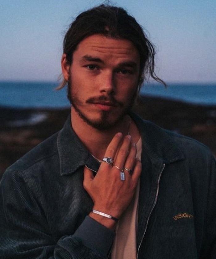    Сэм Корлетт весил 92 килограммаСоцсети Сэма Корлетта