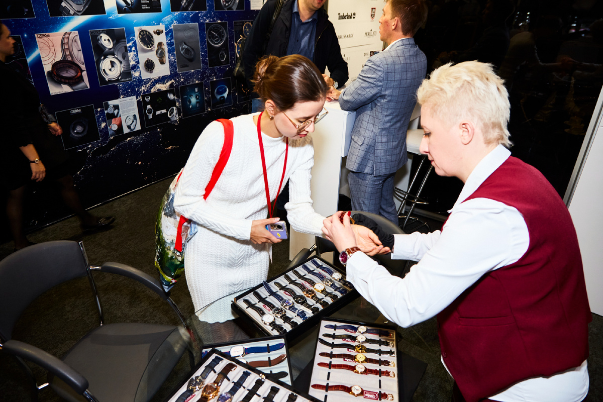 Фирменный стенд Часовой Компании «Слава» на MoscowWatchExpo-2024 