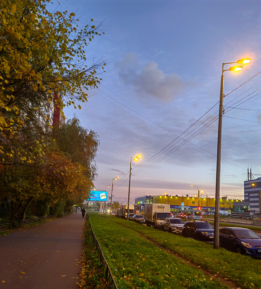 Вчера был очень теплый вечер. По пути с работы