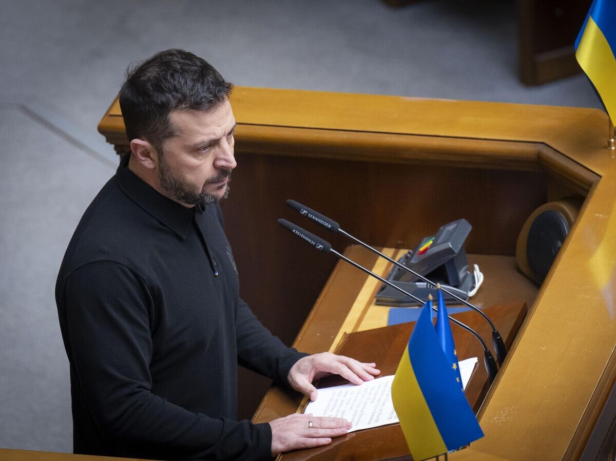    Владимир Зеленский во время выступления в Верховной раде Украины© AP Photo / Press Service Of The President Of Ukraine