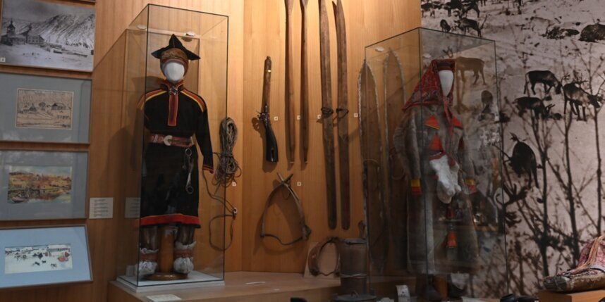    На стендах можно увидеть прототипы современных спортивных снарядов.Игорь Акимов