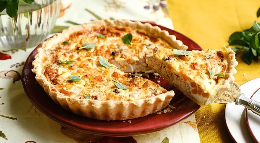   Киш с тыквой, курицей и дор блю