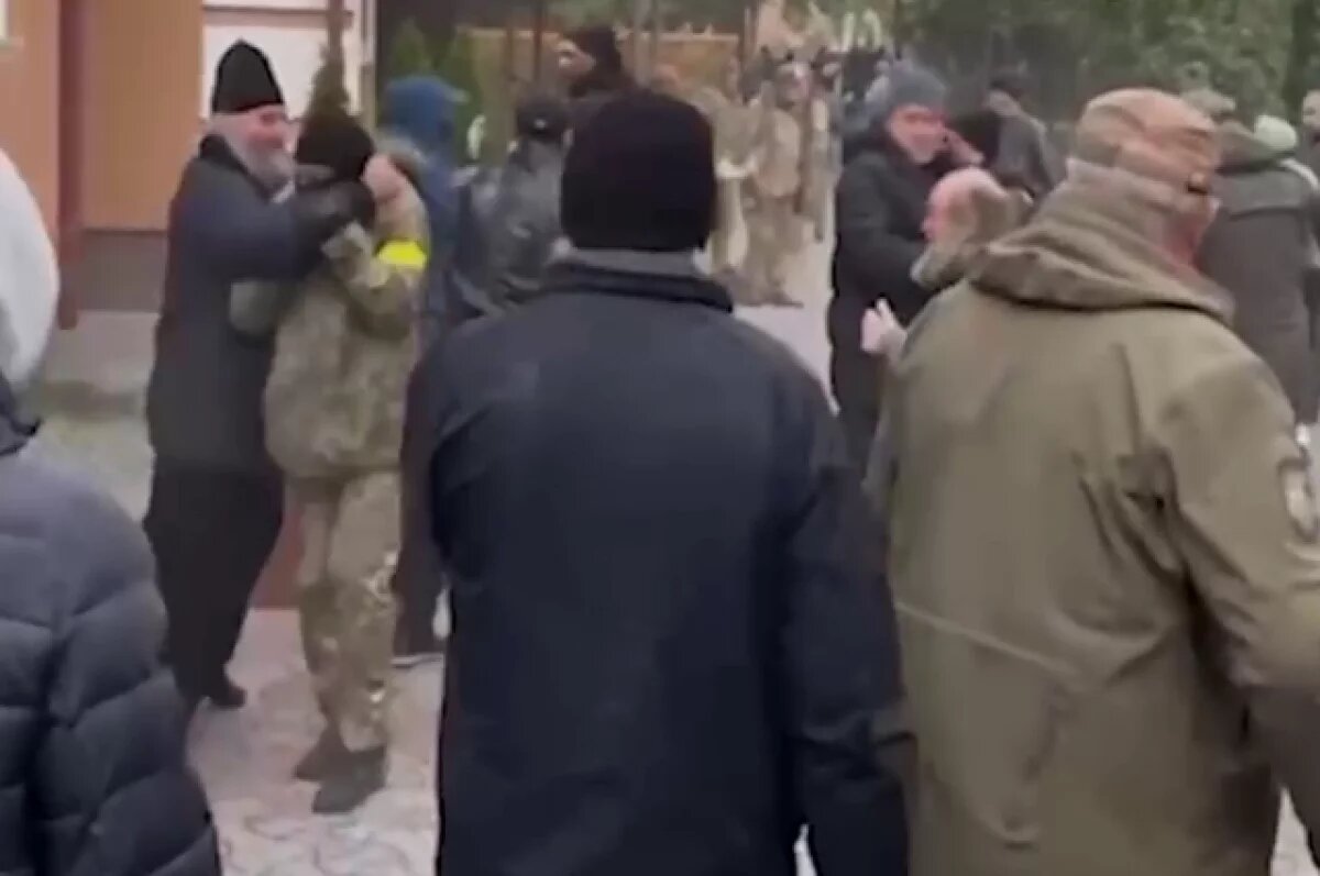    Захватчики Архангело-Михайловского собора в Черкассах сбежали, украв казну