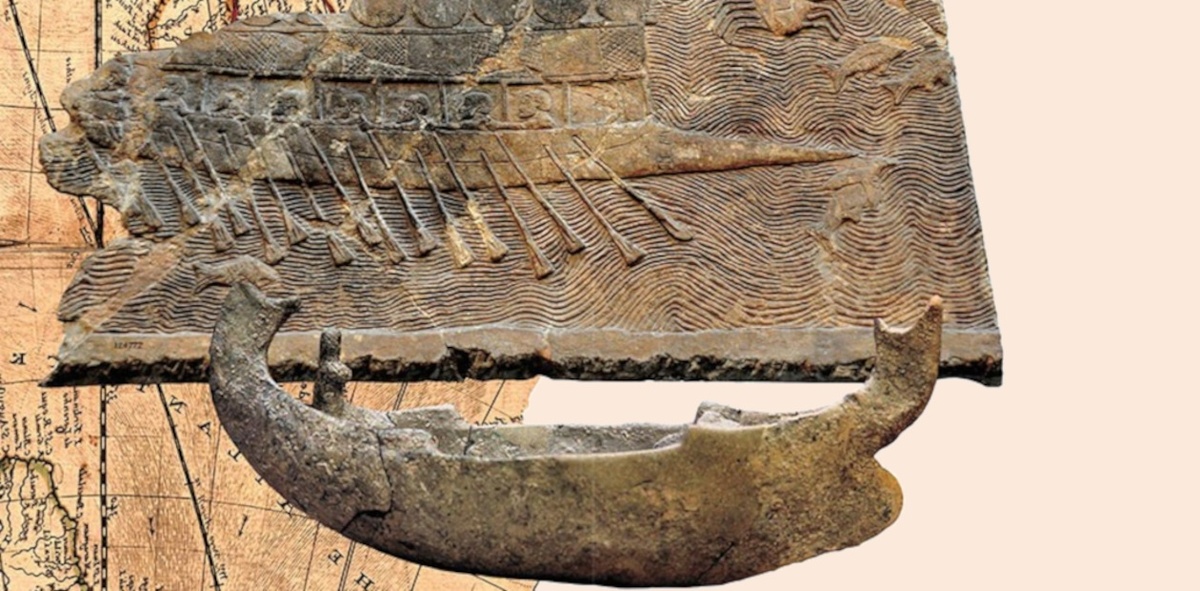 Изображение финикийской биремы и древняя модель судна из Баальбека. © CC BY-SA 3.0/ World Imaging, CC BY-SA 2.0 FR/ Rama