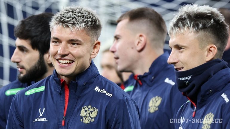    Андрей Мостовой (слева) и Александр Головин (справа).Дарья Исаева