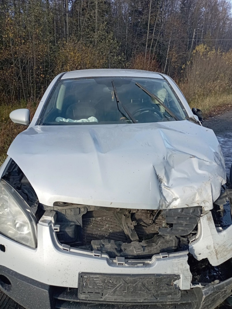    Авария с тремя пострадавшими произошла на въезде в ПетрозаводскГаи Петрозаводска